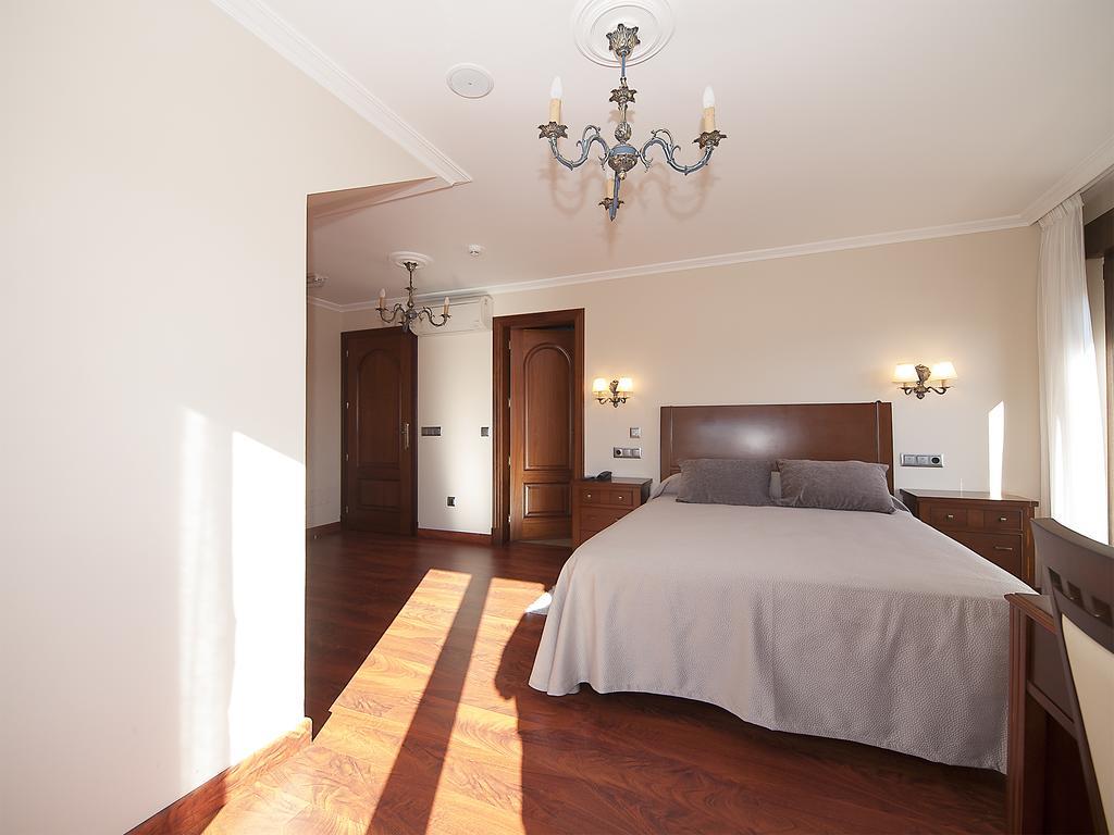 Pension Residencia A Cruzan (Adults Only) 诺阿拉 外观 照片