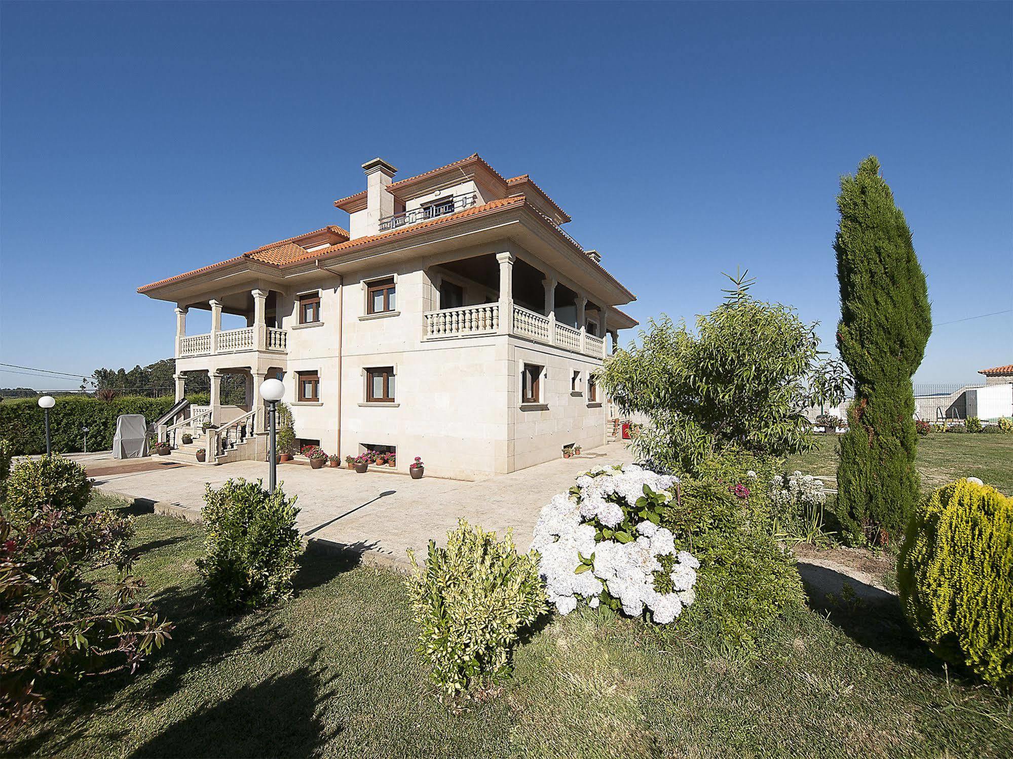 Pension Residencia A Cruzan (Adults Only) 诺阿拉 外观 照片