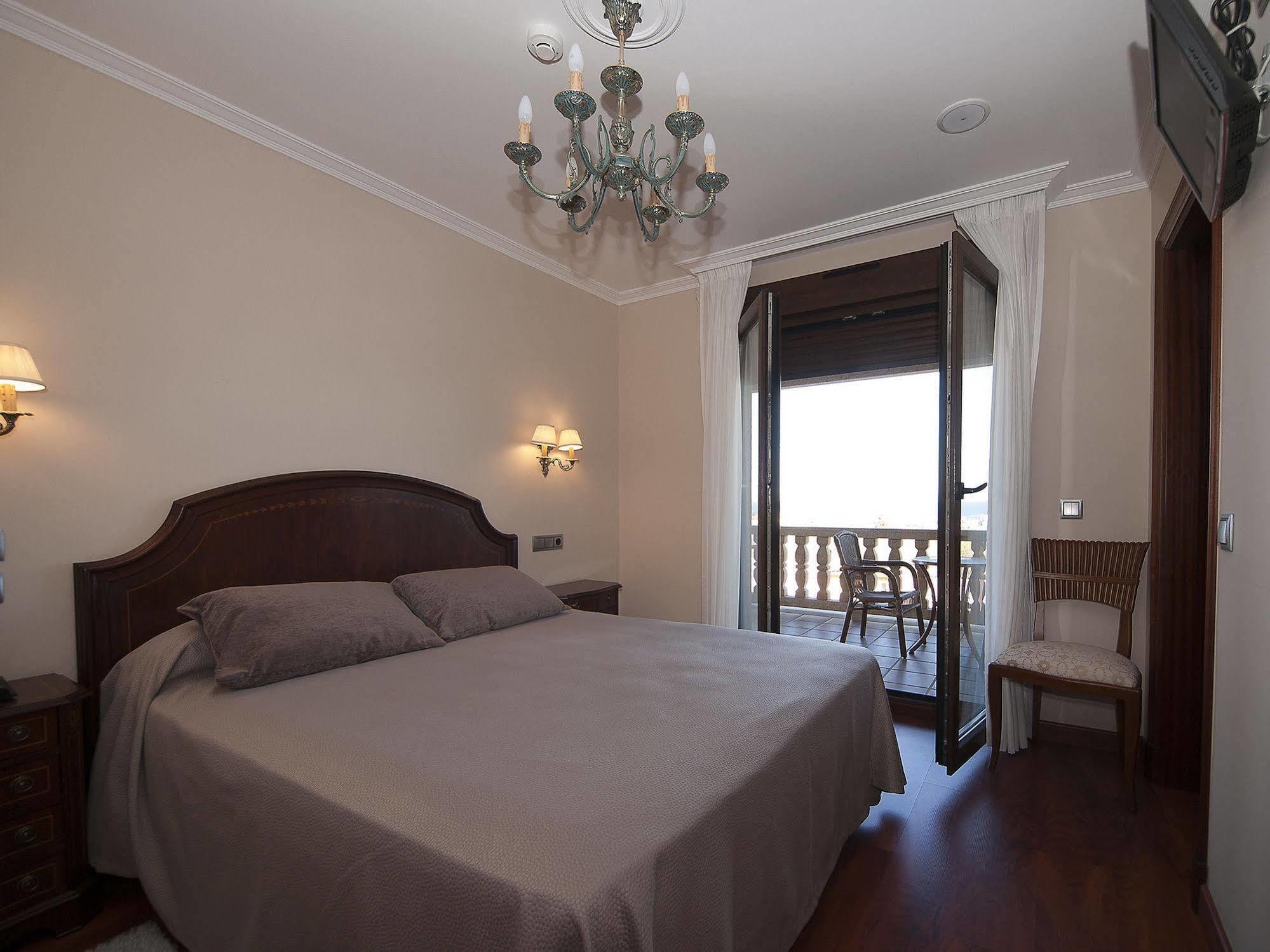 Pension Residencia A Cruzan (Adults Only) 诺阿拉 外观 照片