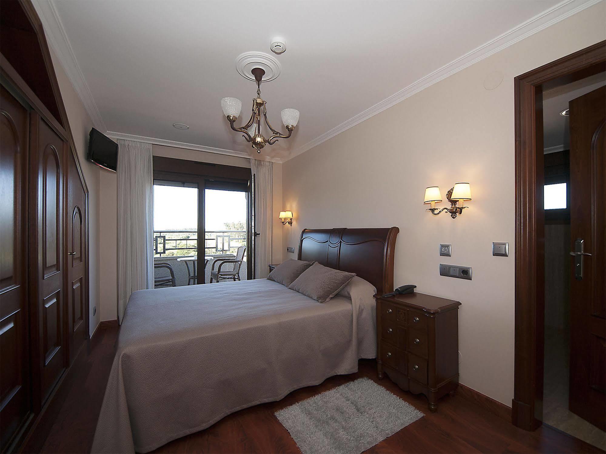 Pension Residencia A Cruzan (Adults Only) 诺阿拉 外观 照片